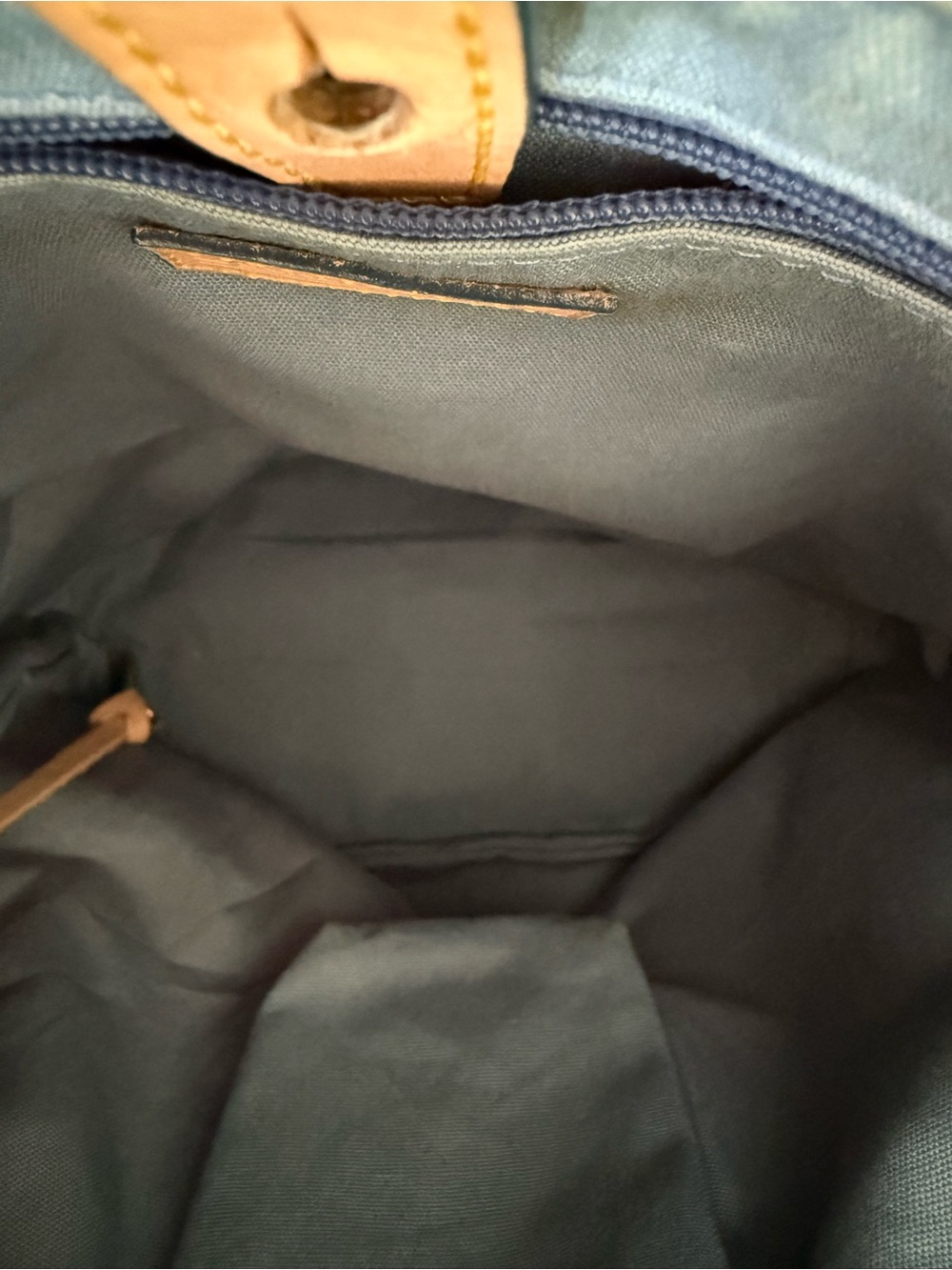 Dooney & Bourke Cream Multicolor Logo Bucket Shoulder Bag - Picture 8 of 8